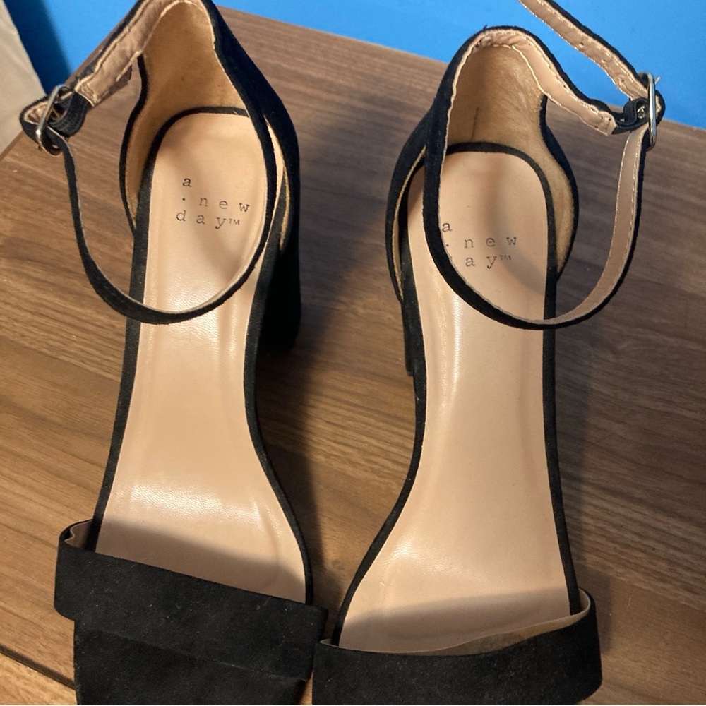 A New Day Black Ankle Strap Heels - Picture 5 of 6